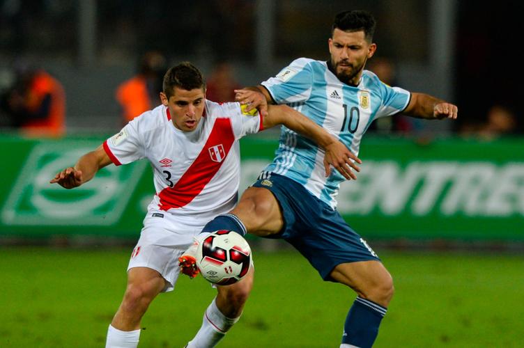 阿根廷vs秘鲁的相关图片